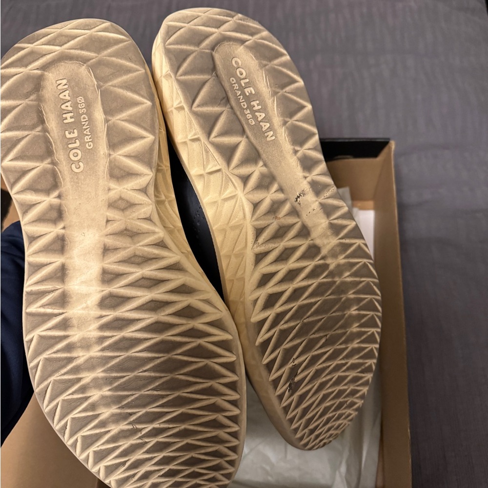 Cole Haan Men's Navy and Tan Chunky Shoes - Picture 3 of 4
